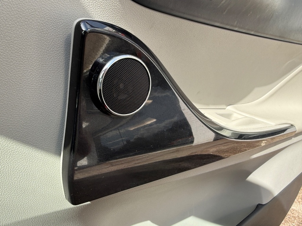 Used Toyota IQ 2014 for sale - 76641974: Photo 27