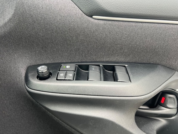 Used Toyota Yaris 2023 for sale - 76290915: Photo 12