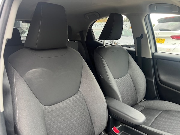 Used Toyota Yaris 2023 for sale - 76290915: Photo 14