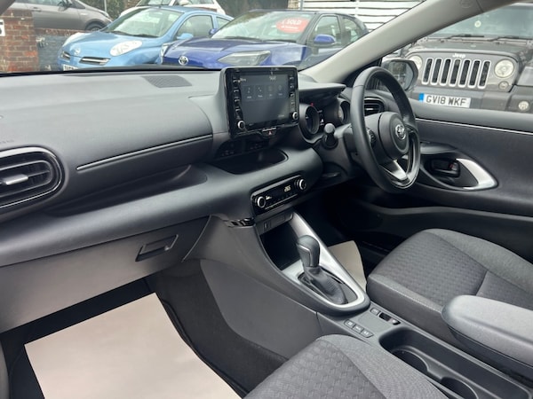 Used Toyota Yaris 2023 for sale - 76290915: Photo 28