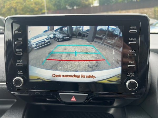 Used Toyota Yaris 2023 for sale - 76290915: Photo 4