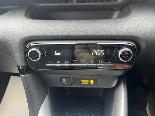 Used Toyota Yaris 2023 for sale - 76290915: Photo 5
