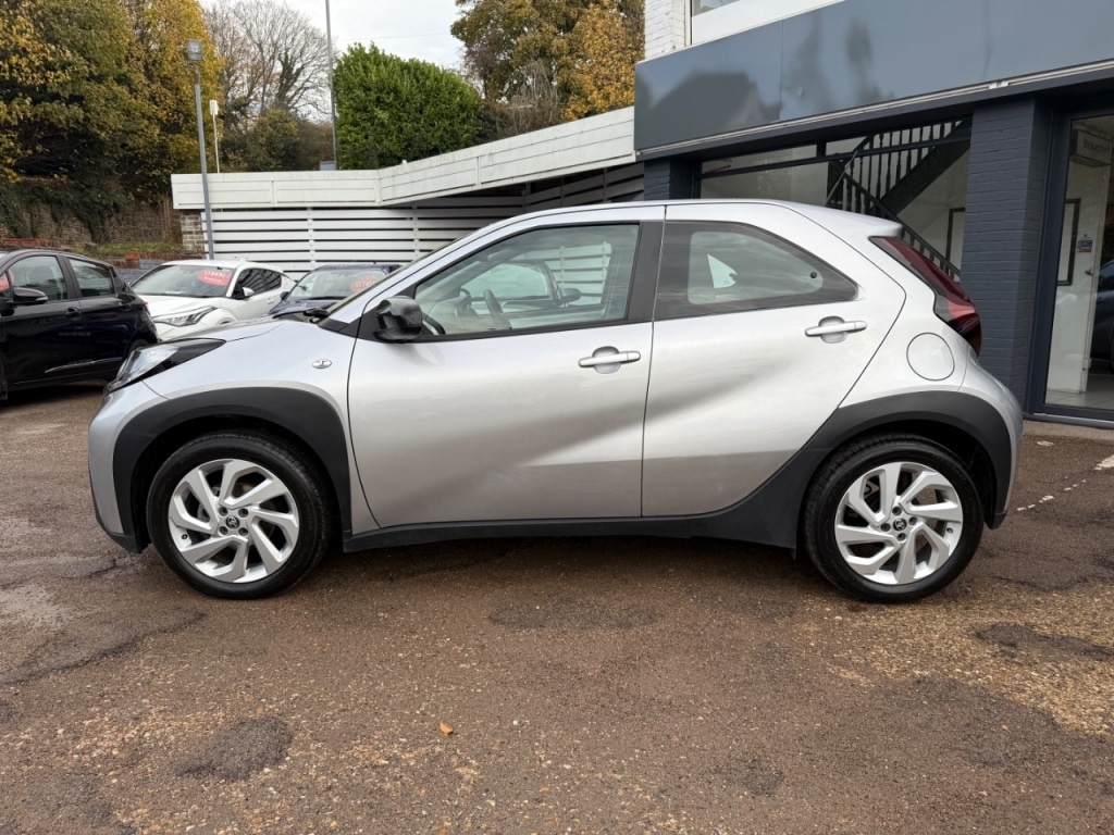 Used Toyota Aygo X 2024 for sale - 76355940: Photo 2