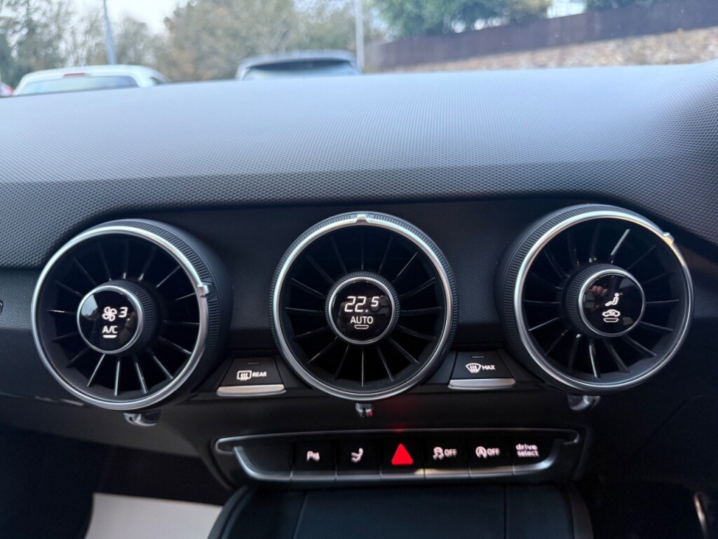 Used Audi TT 2015 for sale - 76782848: Photo 17