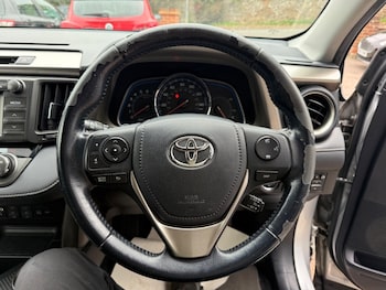 Used Toyota RAV4 2013 for sale - 75516151: Photo