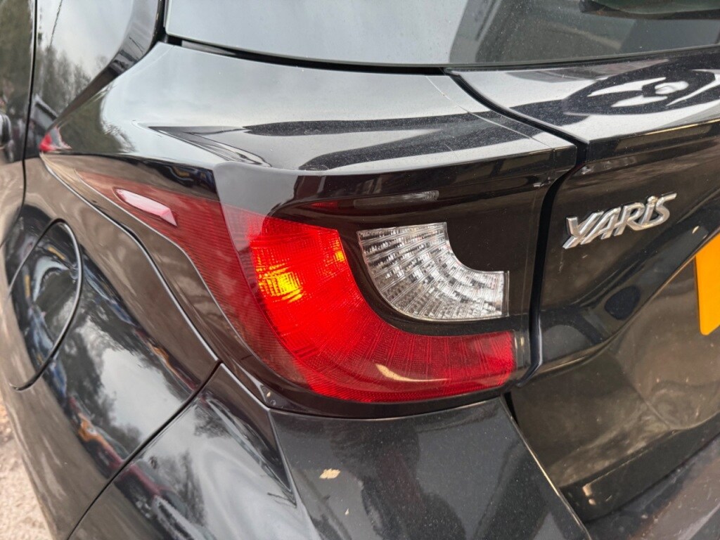 Used Toyota Yaris 2022 for sale - 76798615: Photo 28