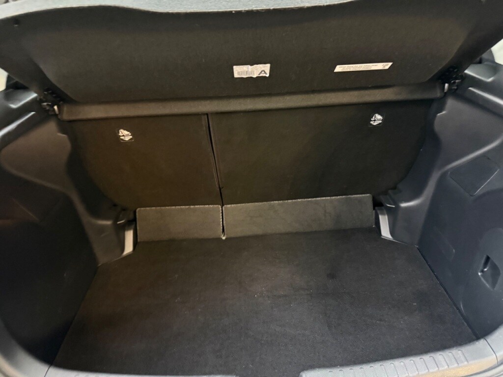 Used Toyota Yaris 2022 for sale - 76798615: Photo 34