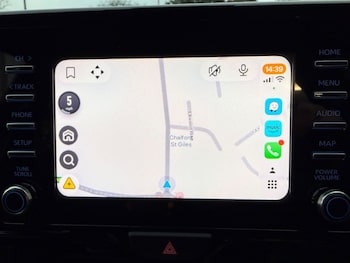 Used Toyota Yaris 2022 for sale - 76798615: Photo