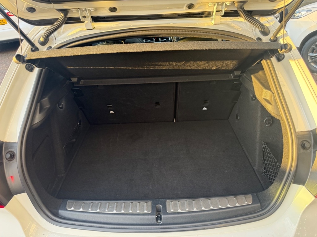 Used BMW 1 Series 2020 for sale - 76710700: Photo 35