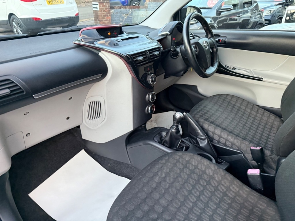 Used Toyota IQ 2012 for sale - 76588550: Photo 16