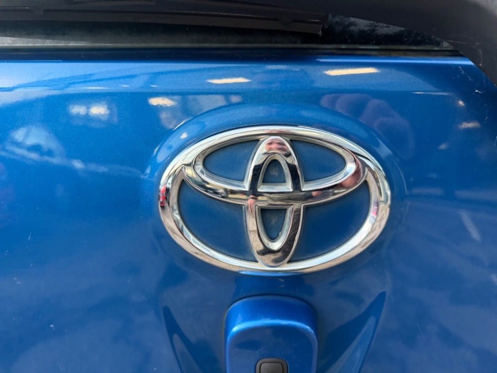 Used Toyota IQ 2012 for sale - 76588550: Photo 23