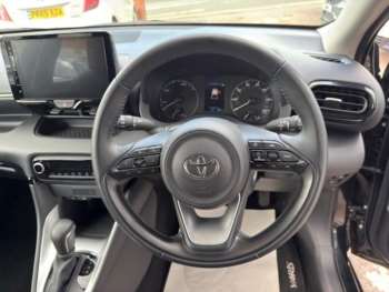 Used Toyota Yaris 2024 for sale - 74883977: Photo