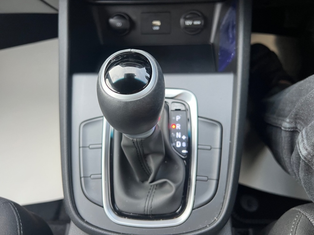 Used Hyundai KONA 2023 for sale - 76416385: Photo 6