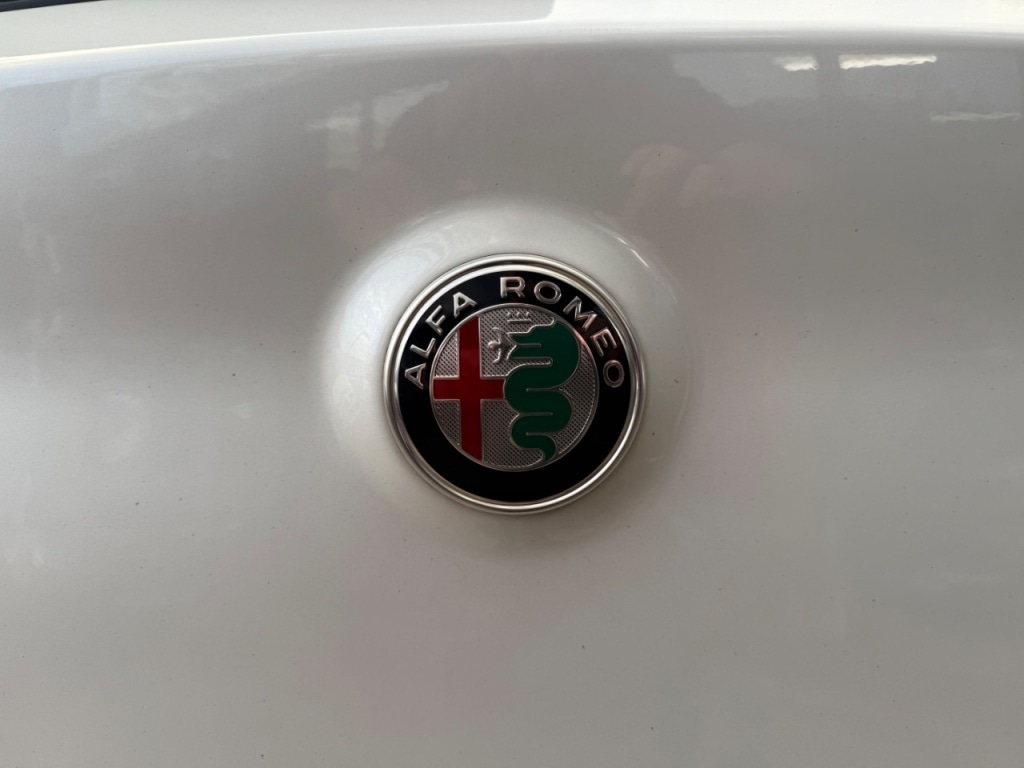Used Alfa Romeo Stelvio 2018 for sale - 76363171: Photo 12