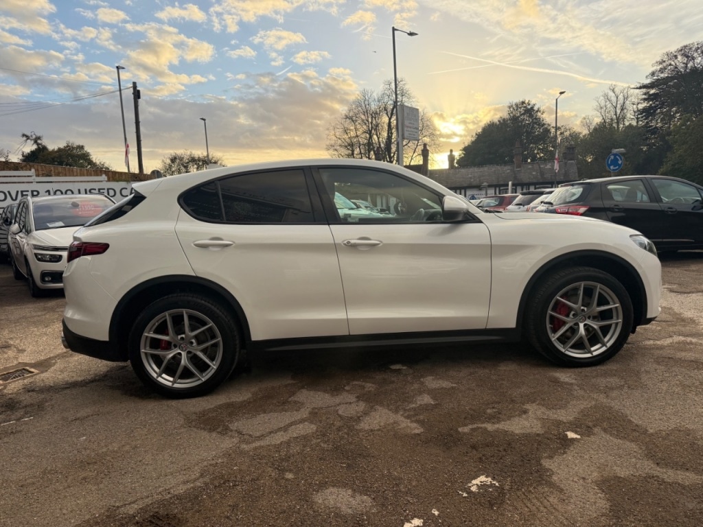 Used Alfa Romeo Stelvio 2018 for sale - 76363171: Photo 16