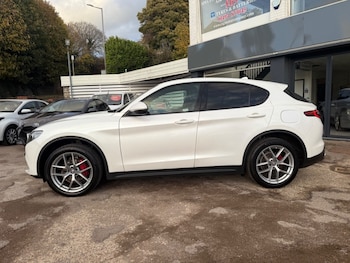 Used Alfa Romeo Stelvio 2018 for sale - 76363171: Photo