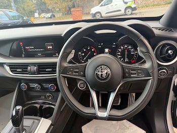 Used Alfa Romeo Stelvio 2018 for sale - 76363171: Photo