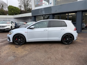 Used Volkswagen Golf 2019 for sale - 77394088: Photo