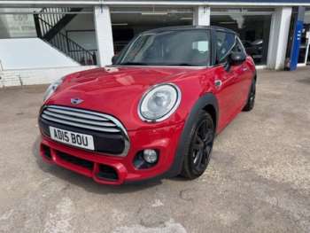 2015 - 1.5 Cooper 3dr - MINI SPORTS PACK - PEPPER PACK - 17" BLACK ALLOYS