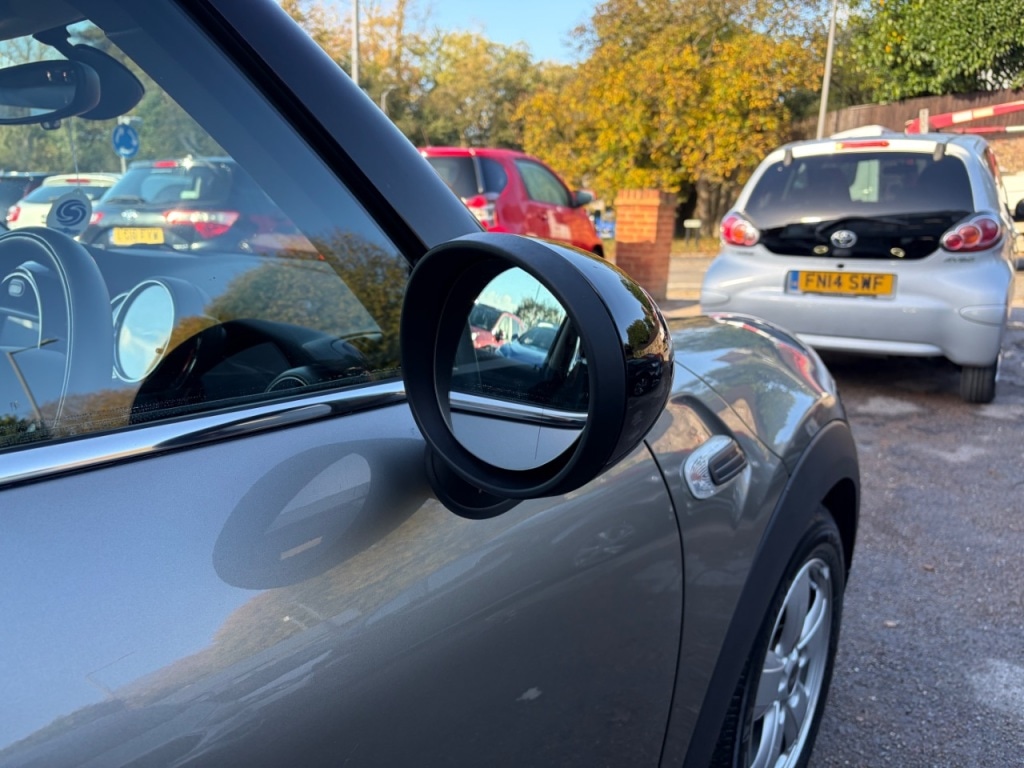 Used MINI Hatch 2018 for sale - 76332834: Photo 11