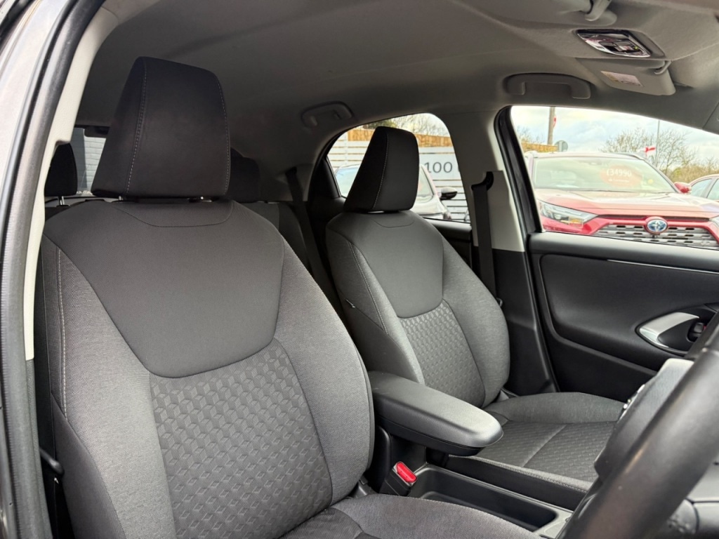 Used Toyota Yaris 2023 for sale - 76546096: Photo 19