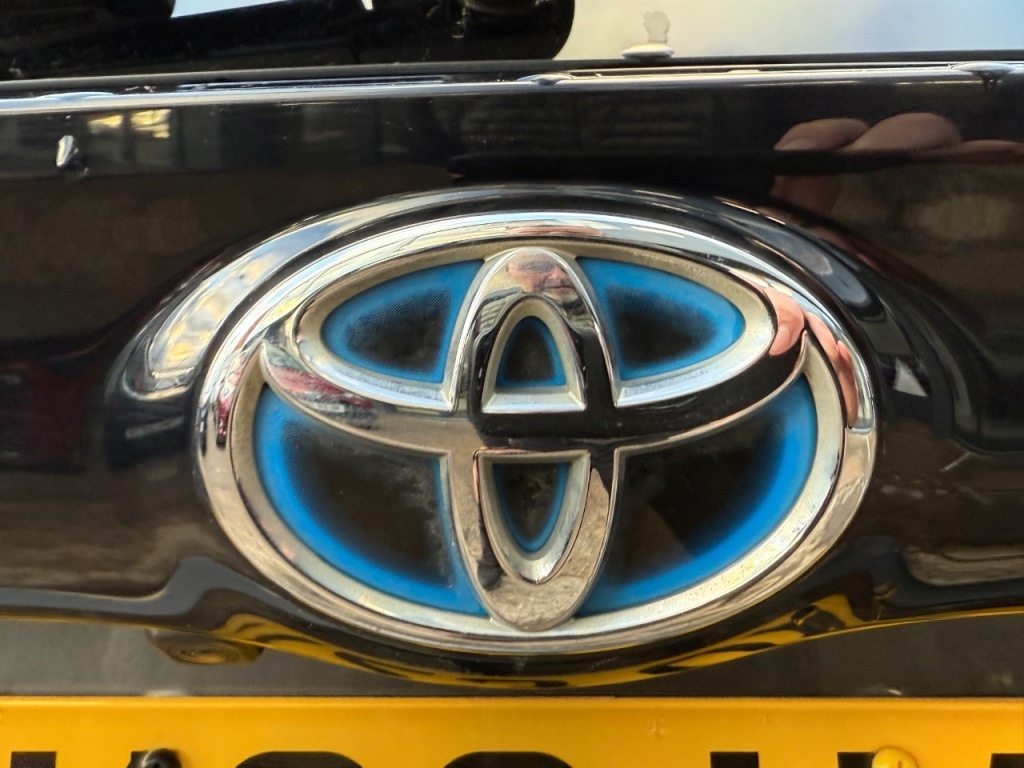 Used Toyota Yaris 2023 for sale - 76546096: Photo 25