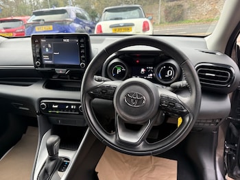 Used Toyota Yaris 2023 for sale - 76546096: Photo