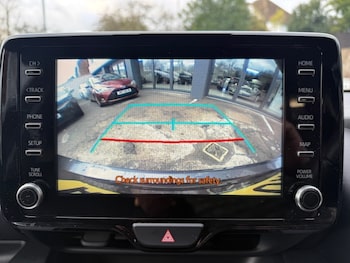 Used Toyota Yaris 2023 for sale - 76546096: Photo