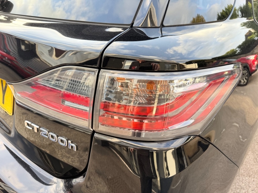 Used Lexus CT 2017 for sale - 75947111: Photo 17