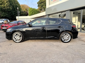 Used Lexus CT 2017 for sale - 75947111: Photo