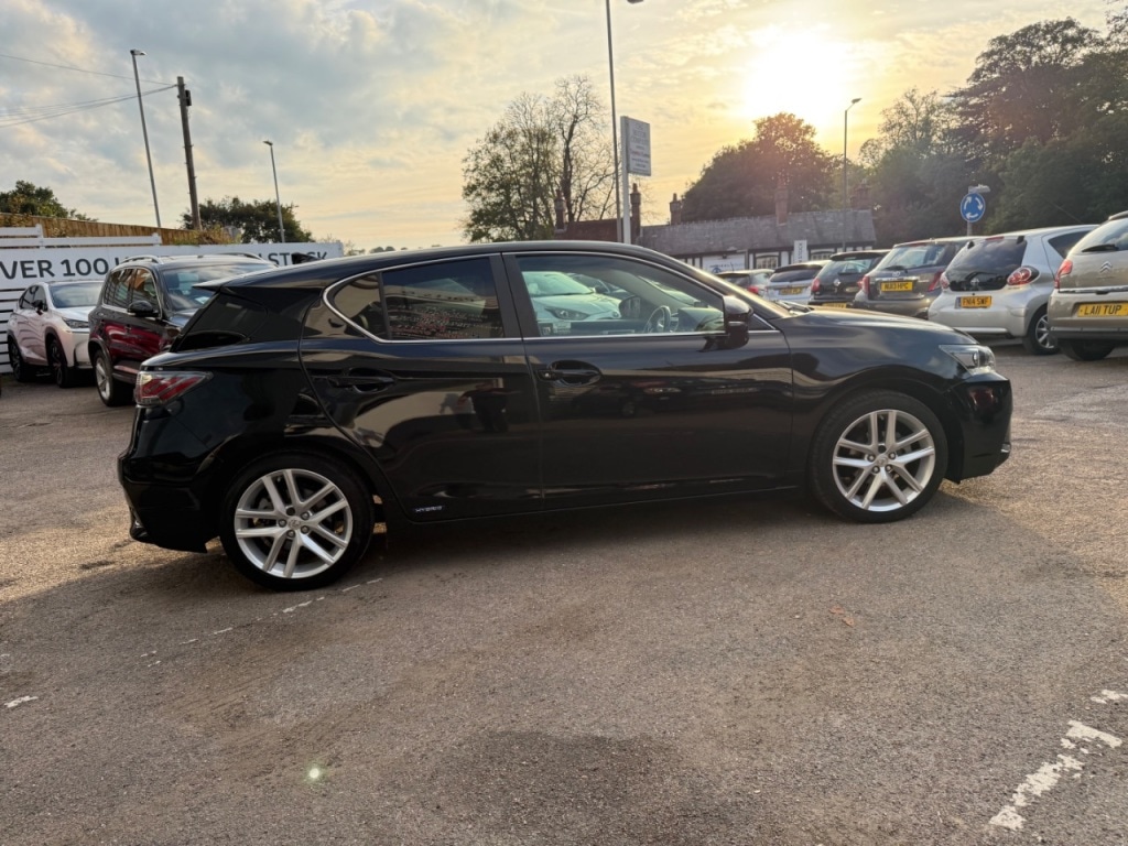 Used Lexus CT 2017 for sale - 75947111: Photo 7