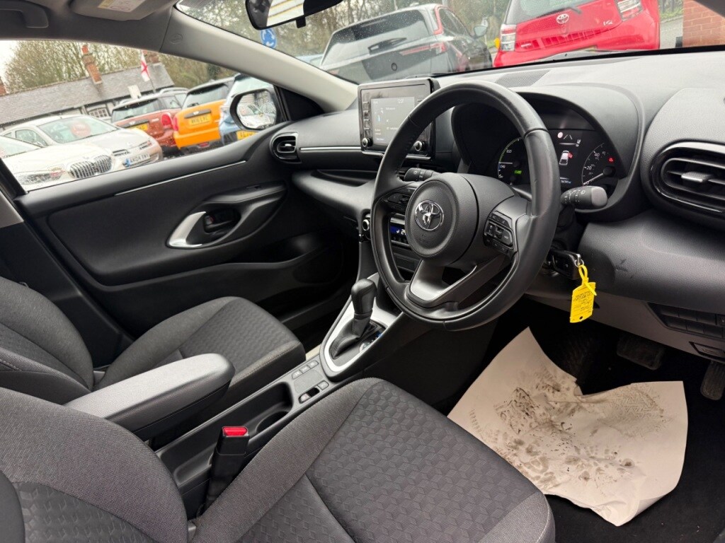Used Toyota Yaris 2022 for sale - 76934812: Photo 29