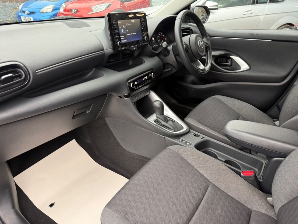 Used Toyota Yaris 2022 for sale - 76934812: Photo 33