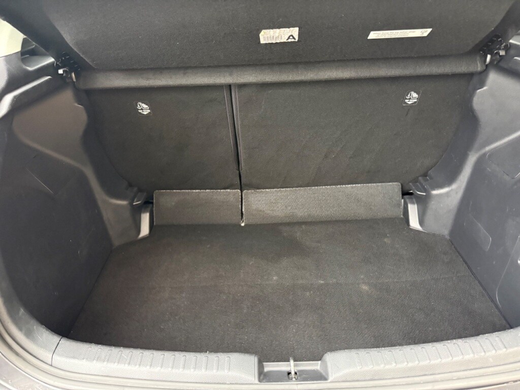 Used Toyota Yaris 2022 for sale - 76934812: Photo 35