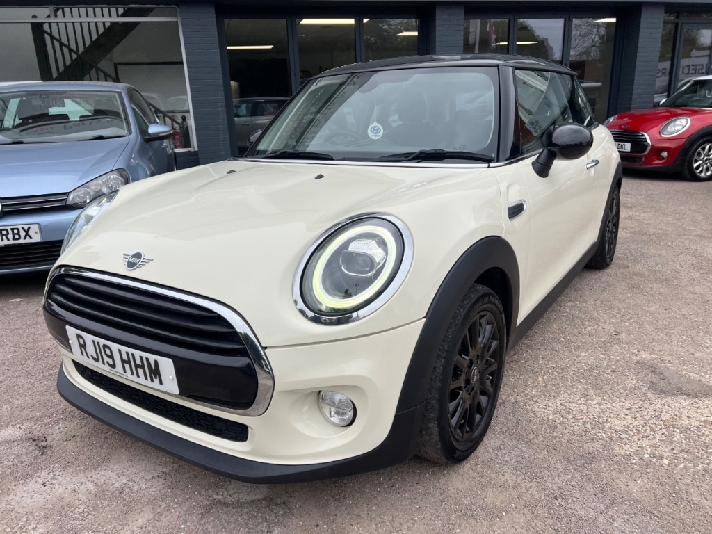 Used MINI Hatch 2019 for sale - 75427188: Photo 1