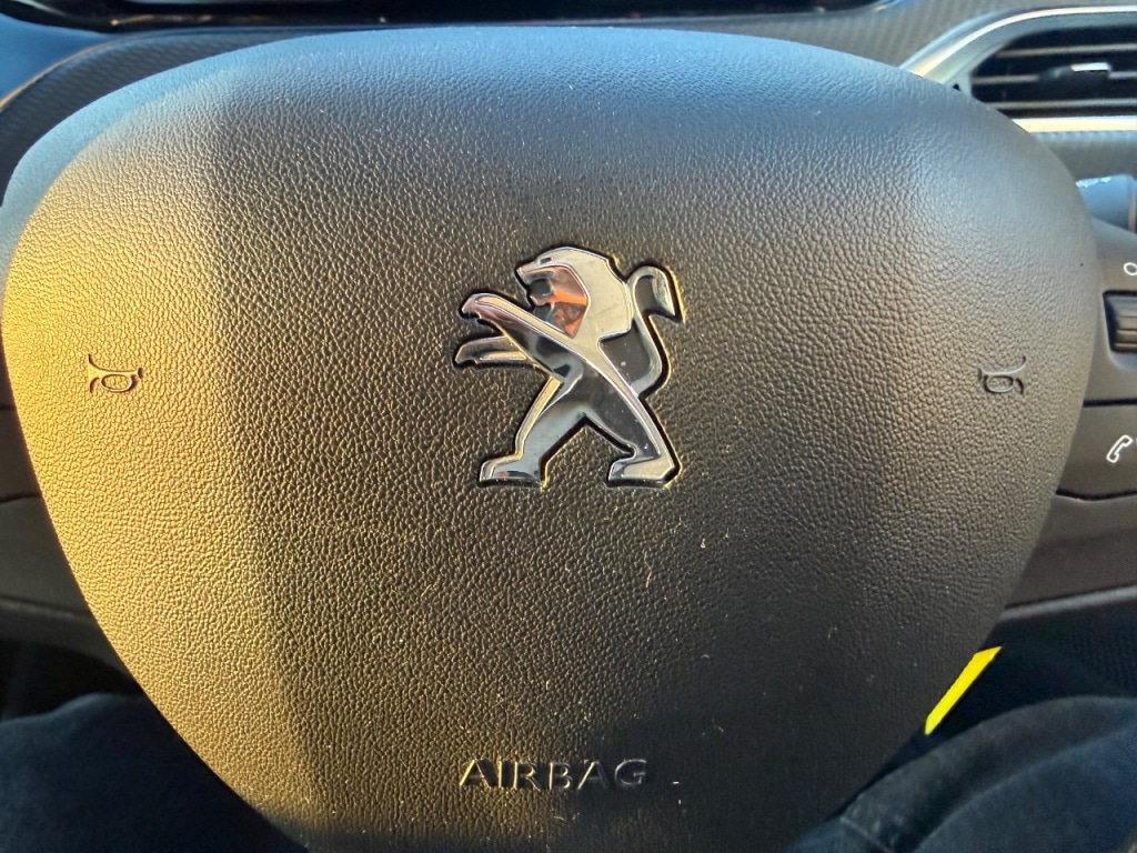 Used Peugeot 208 2015 for sale - 77113234: Photo 27