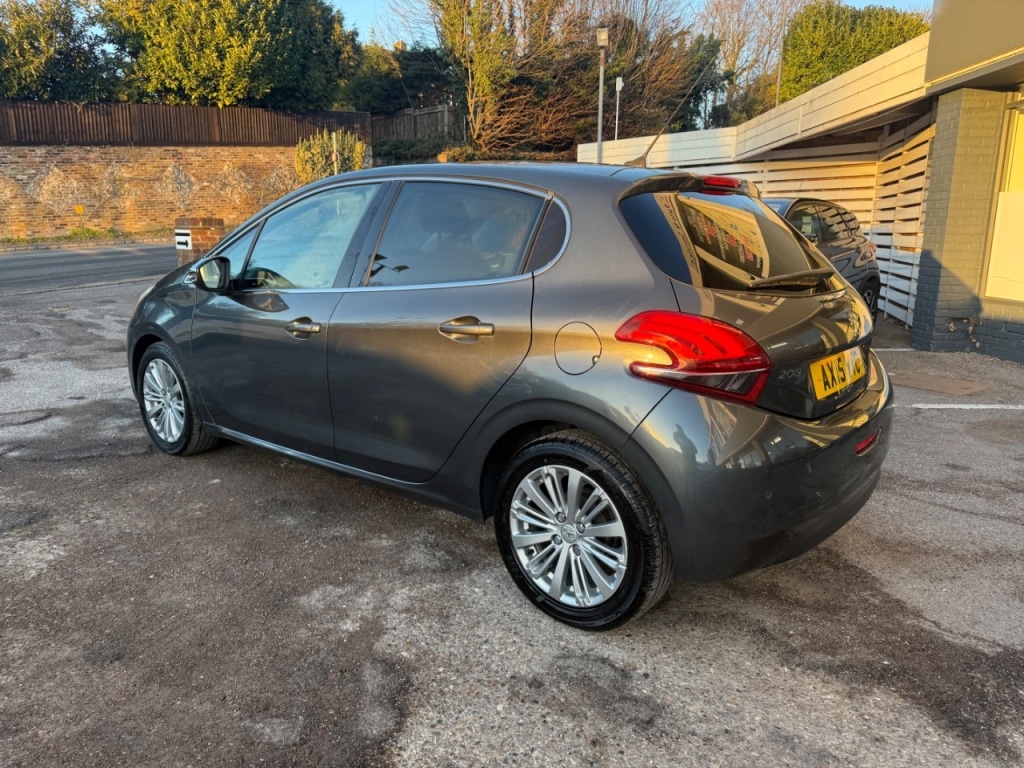 Used Peugeot 208 2015 for sale - 77113234: Photo 4
