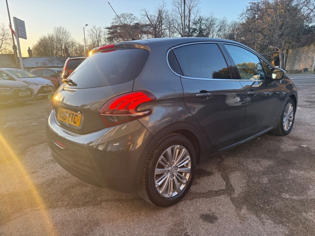 Used Peugeot 208 2015 for sale - 77113234: Photo 6
