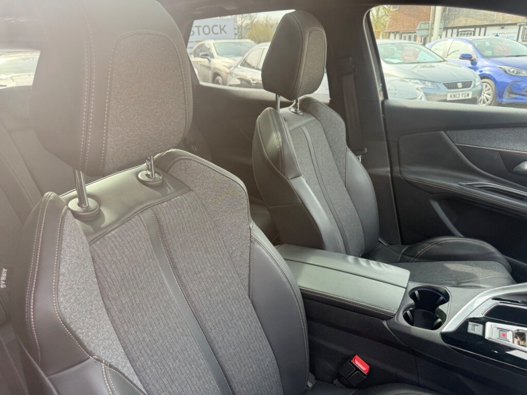 Used Peugeot 3008 2018 for sale - 77967745: Photo 22