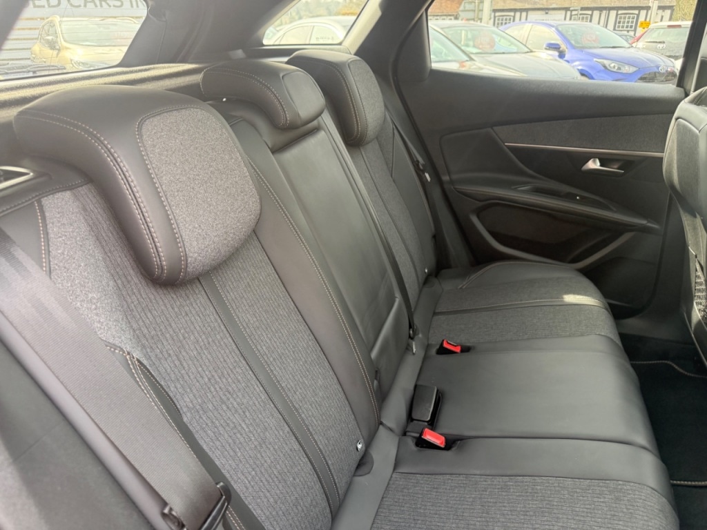 Used Peugeot 3008 2018 for sale - 77967745: Photo 24