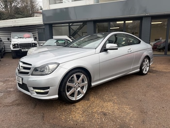 Used Mercedes-Benz C Class 2015 for sale - 76664968: Photo