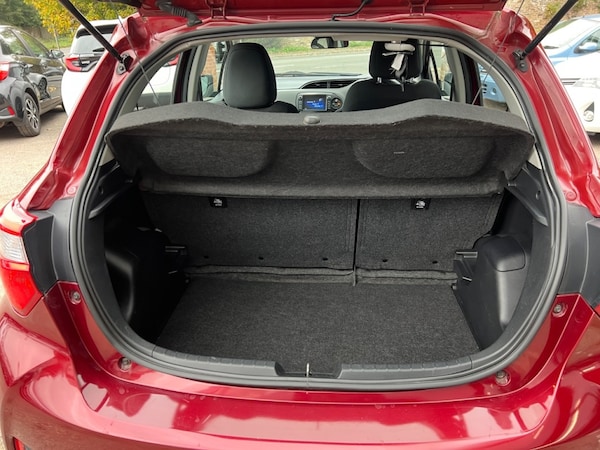 Used Toyota Yaris 2018 for sale - 76299182: Photo 25