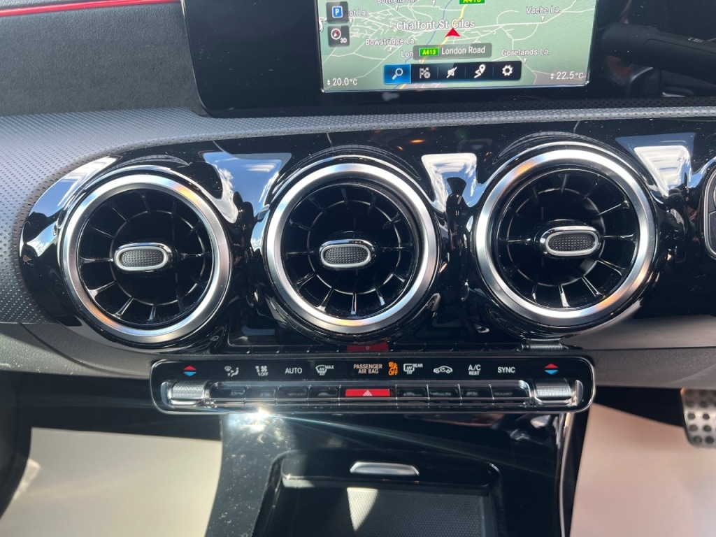 Used Mercedes-Benz A-Class 2018 for sale - 76056570: Photo 4