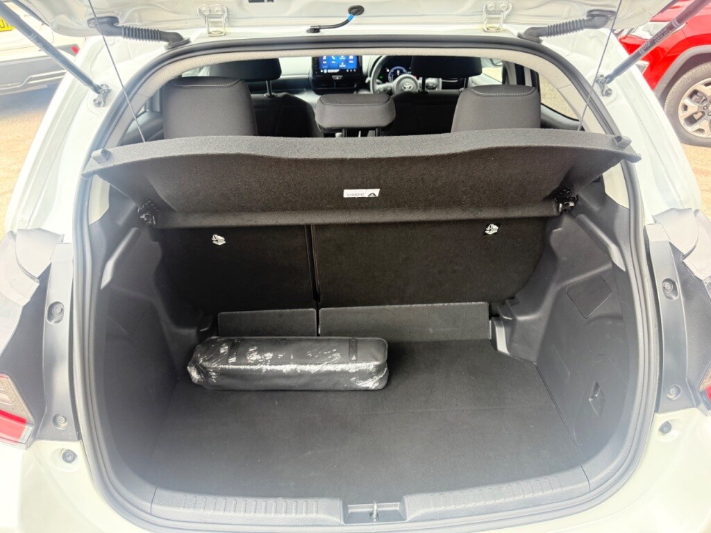 Used Toyota Yaris 2024 for sale - 77850497: Photo 33