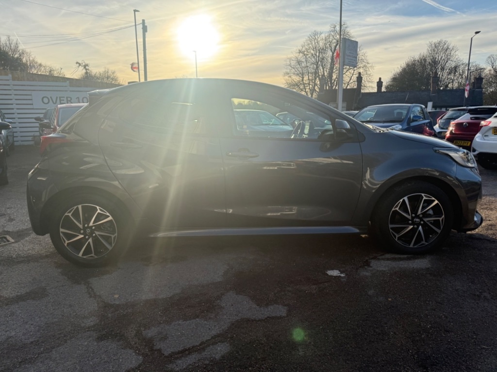 Used Toyota Yaris 2022 for sale - 76641980: Photo 13