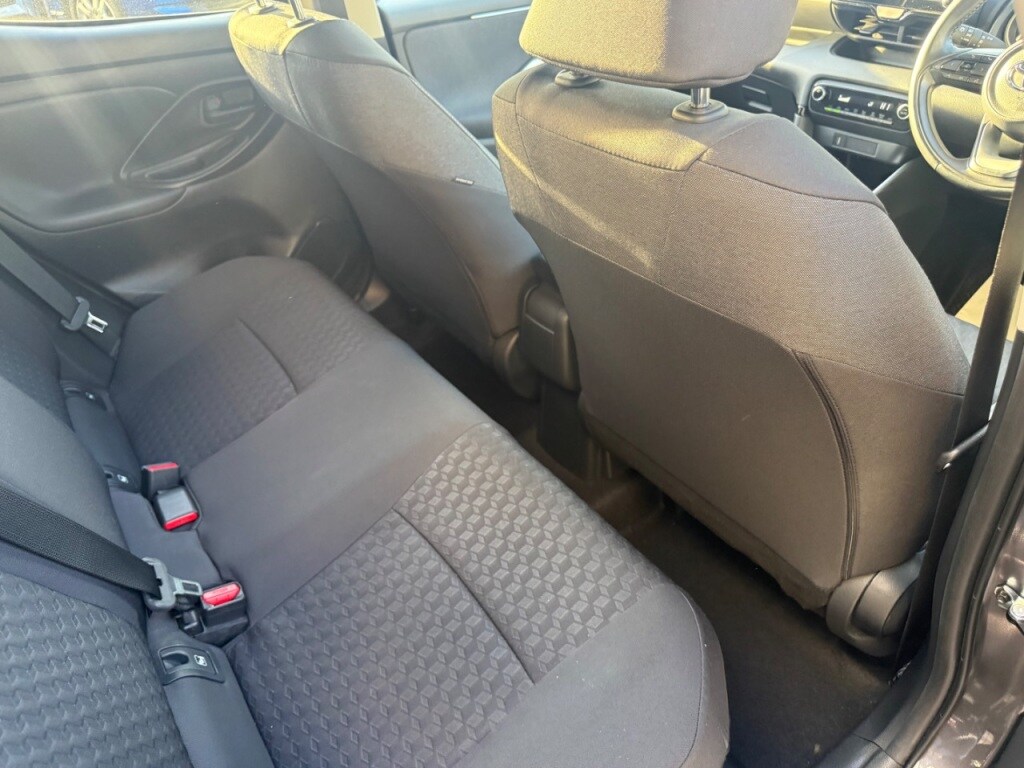 Used Toyota Yaris 2022 for sale - 76641980: Photo 35