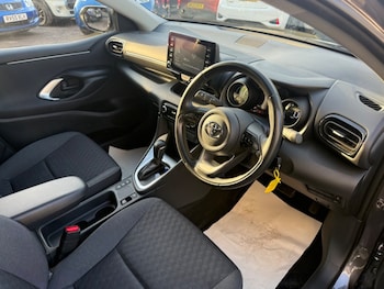 Used Toyota Yaris 2022 for sale - 76641980: Photo