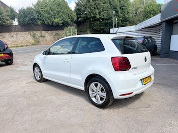 Used Volkswagen Polo 2017 for sale - 79384372: Photo