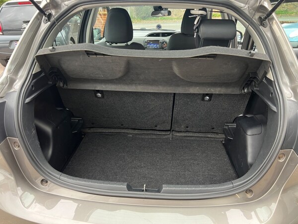 Used Toyota Yaris 2020 for sale - 76162547: Photo 17