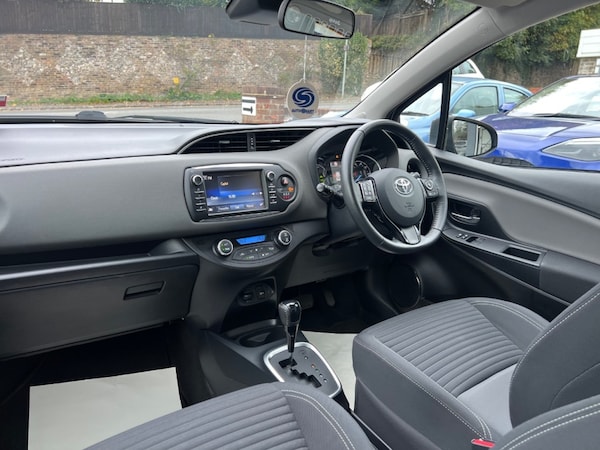Used Toyota Yaris 2020 for sale - 76162547: Photo 27